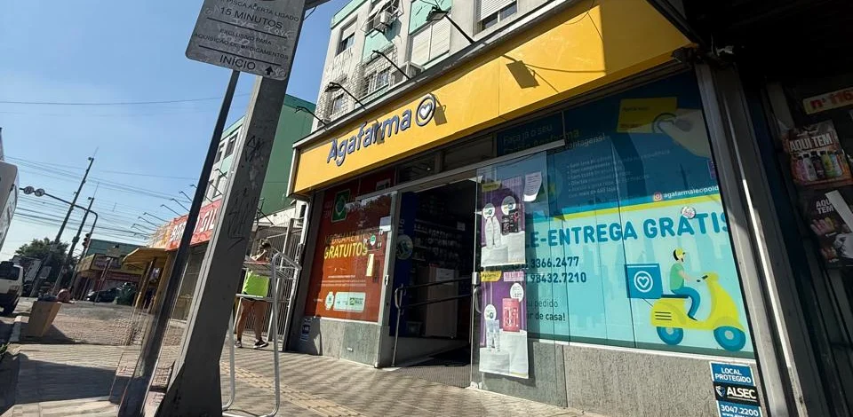 Fachada da loja Agafarma Porto Alegre - Leopoldina.